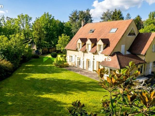 Maison 10 pièces 590 m²