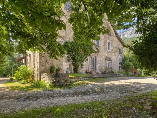 Maison 10 pièces 500 m²