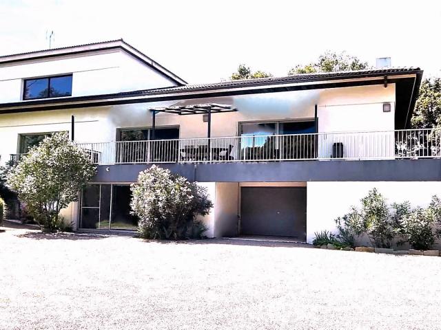 Maison 10 pièces 500 m²