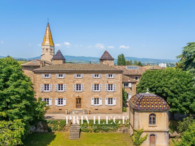 Maison 10 pièces 520 m²