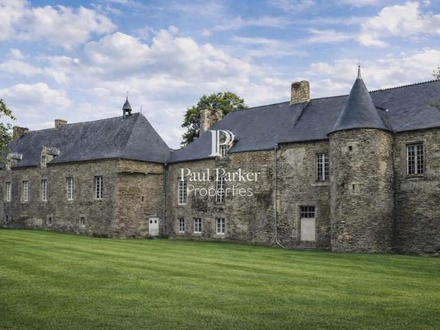 Maison 10 pièces 600 m²