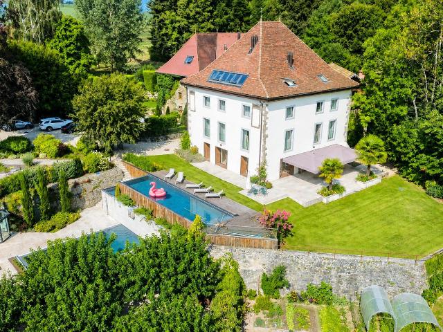 Maison 10 pièces 600 m²