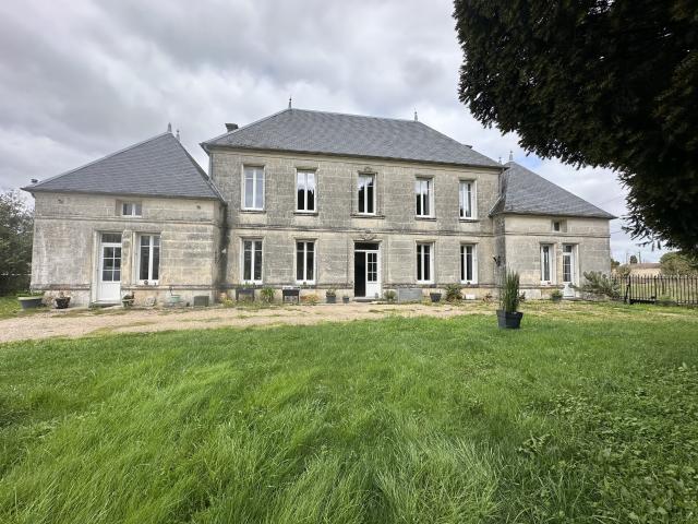 Maison 10 pièces 728 m²
