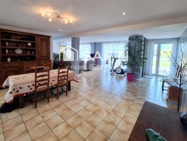 Maison 10 pièces 7 chambres avec appartement indépendant sur 22000m² de terrain