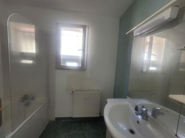Maison 10 pièces, 93 m² à louer à Limoges 87000