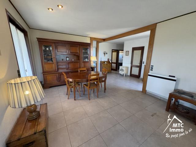 MAISON 115 M2 / SOUS SOL 142 M2 / PISCINE / TERRAIN 880 M2