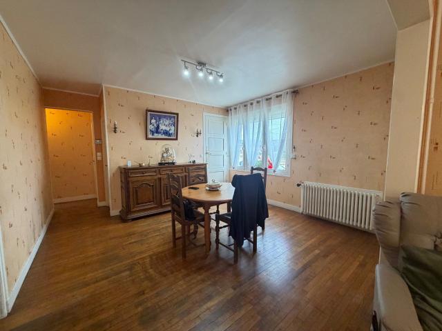 Maison 115 m2 4 chambres Terrain de 3 000 m2 Dépendances & G. 115m² Abancourt
