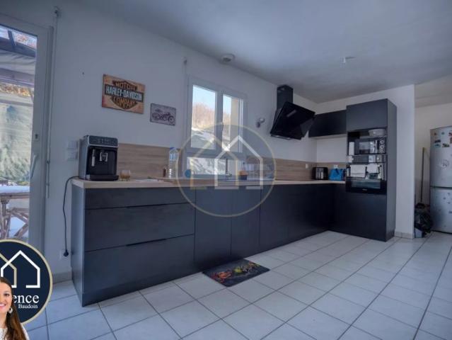 MAISON 115m2 4 CHAMBRES 725m2 DE TERRAIN SOUS SOL TOTAL PAS DE TRAVAUX