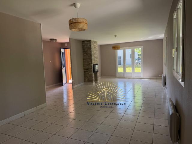 Maison 115m2 4 chambres et garage sur une parcelle de 1500m2. 115m² Pompignac