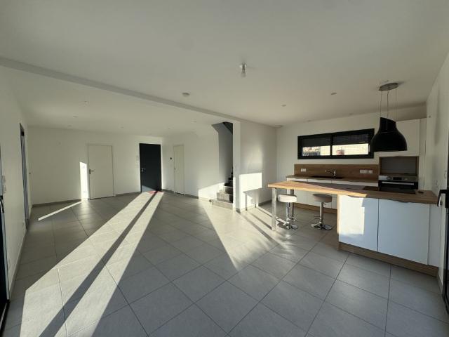 MAISON 117 m² TERNAY Ternay 69360
