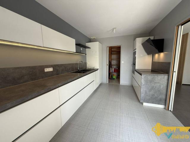 Maison 113,41m2 4ch, 2 salle d'eau, 2 dépendances Jardin 829