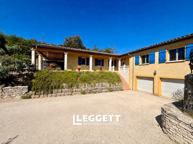 Maison 11 pièces 142 m²