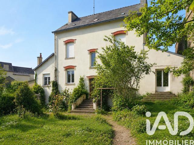 Maison 11 pièces 165 m²
