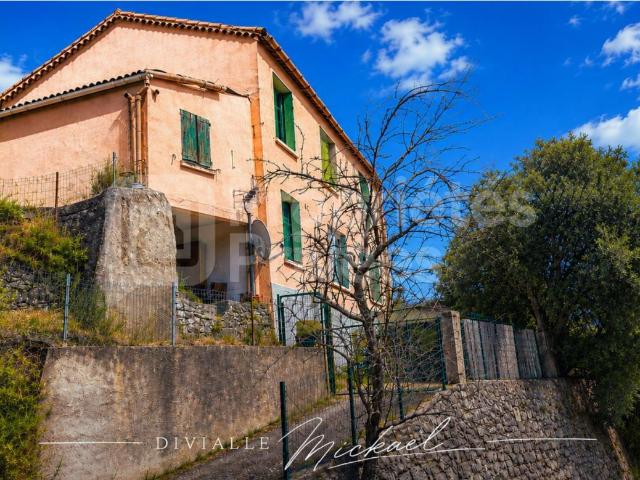 Maison 11 pièces 184 m²