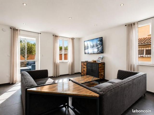 Maison 11 pièces 240 m²