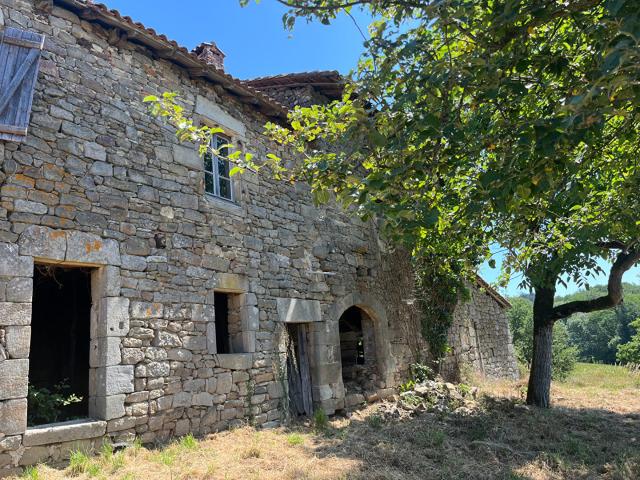 Maison 11 pièces 240 m²
