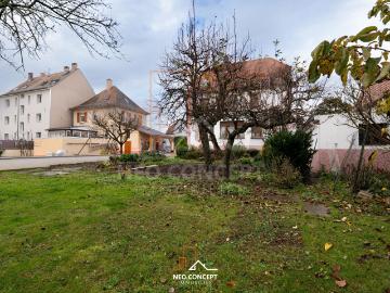 Maison 11 pièces 240 m²