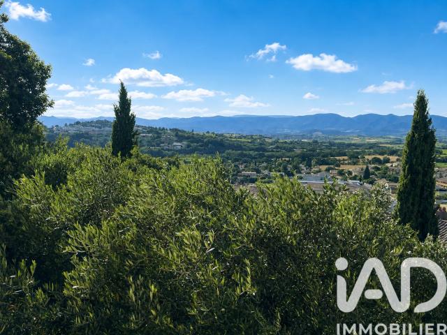 Maison 11 pièces 242 m²