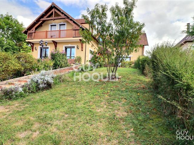 Maison 11 pièces 247 m²