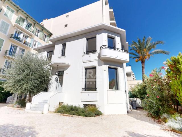 Maison 11 pièces 248 m²
