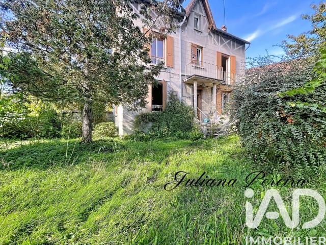 Maison 8 pièces 248 m²