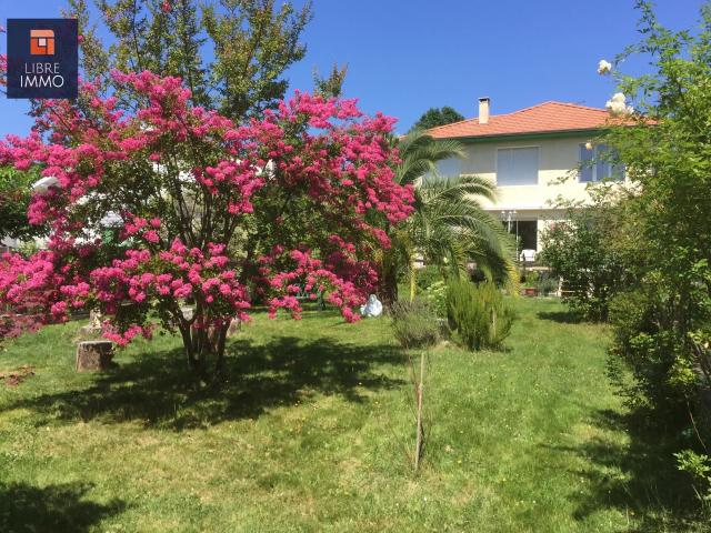 Maison 11 pièces 249 m²