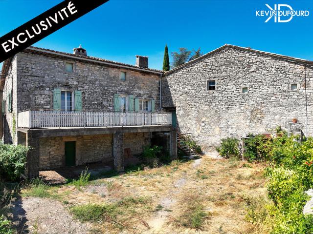 Maison 11 pièces 250 m²