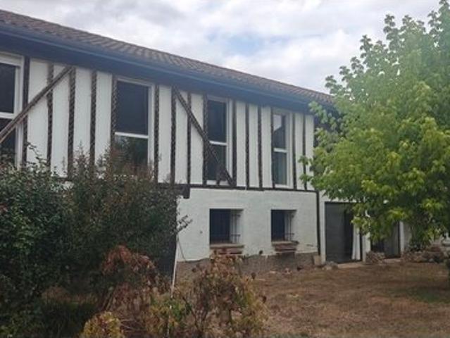 Maison 11 pièces 250 m²