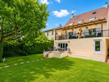 Maison 11 pièces 250 m²