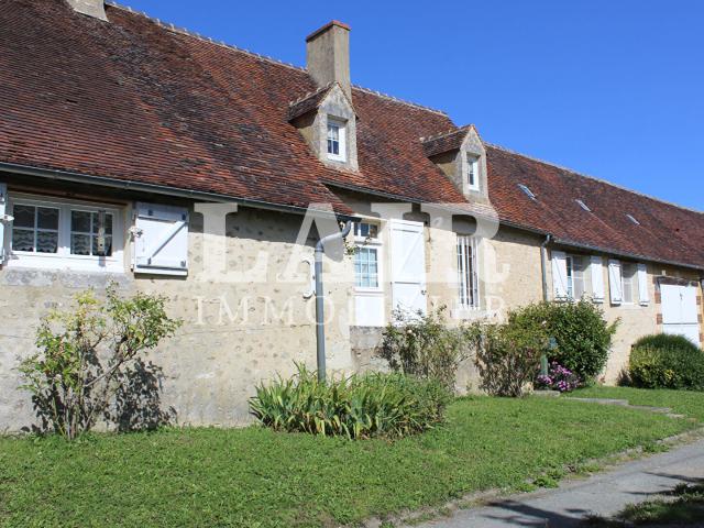 Maison 11 pièces 251 m²