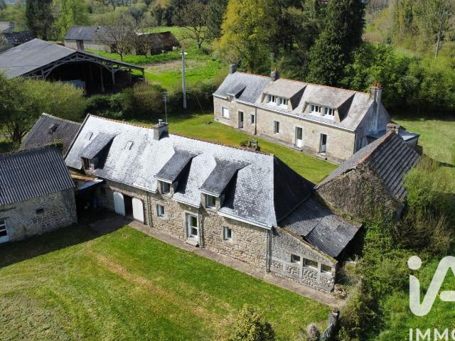Maison 11 pièces 252 m²