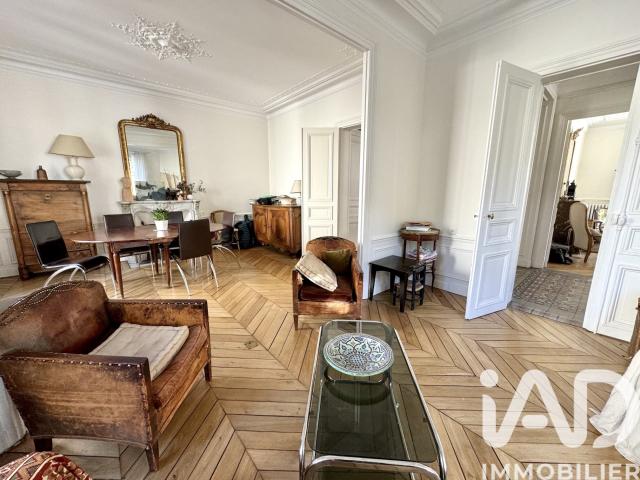 Maison 11 pièces 257 m²