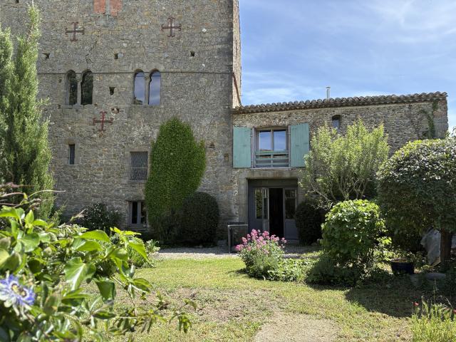 Maison 11 pièces 263 m²