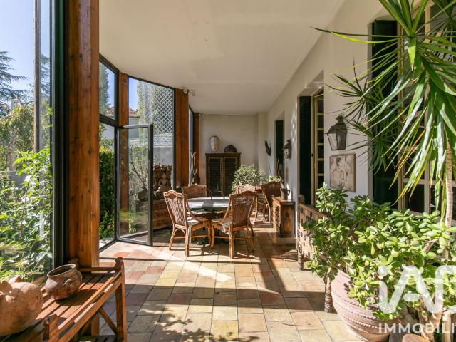 Maison 11 pièces 260 m²