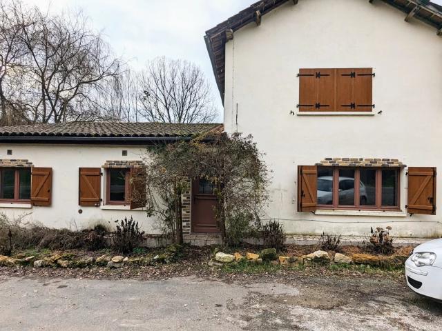 Maison 11 pièces 260 m²