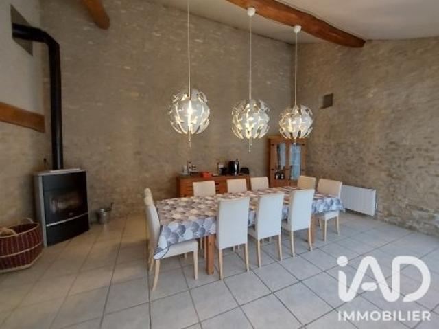 Maison 11 pièces 260 m²