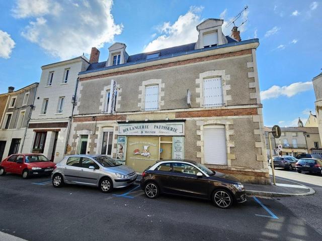 Maison 11 pièces 260 m²
