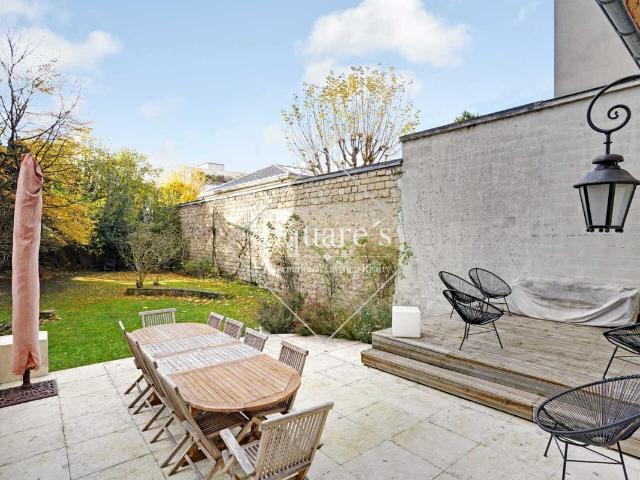 Maison 11 pièces 260 m²
