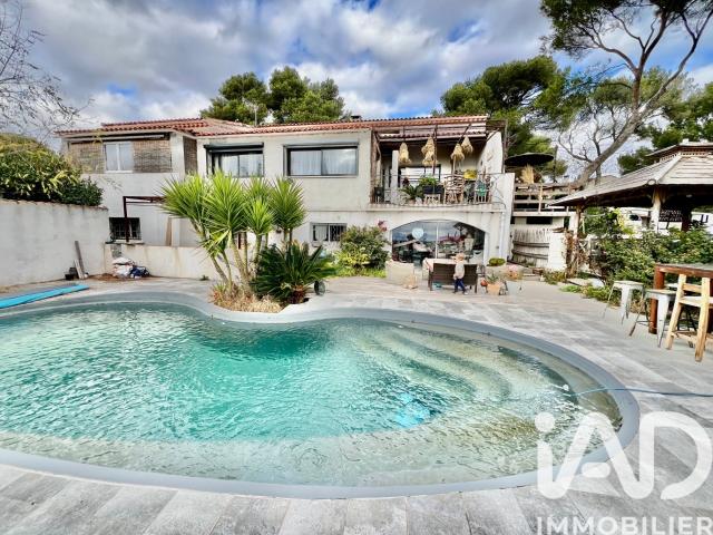 Maison 11 pièces 267 m²