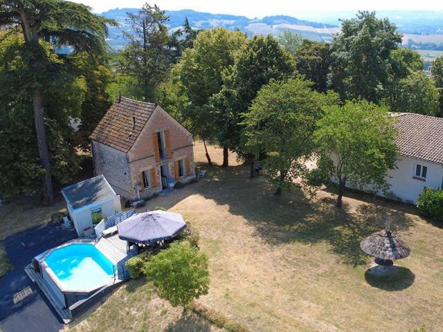 Maison 11 pièces 264 m²