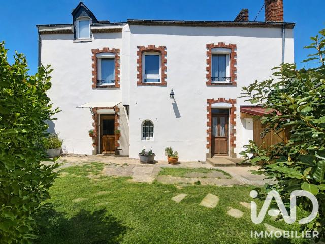 Maison 11 pièces 264 m²