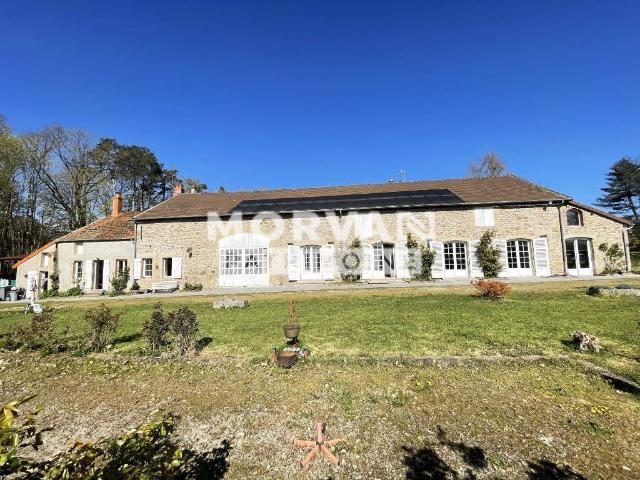 Maison 11 pièces 264 m²