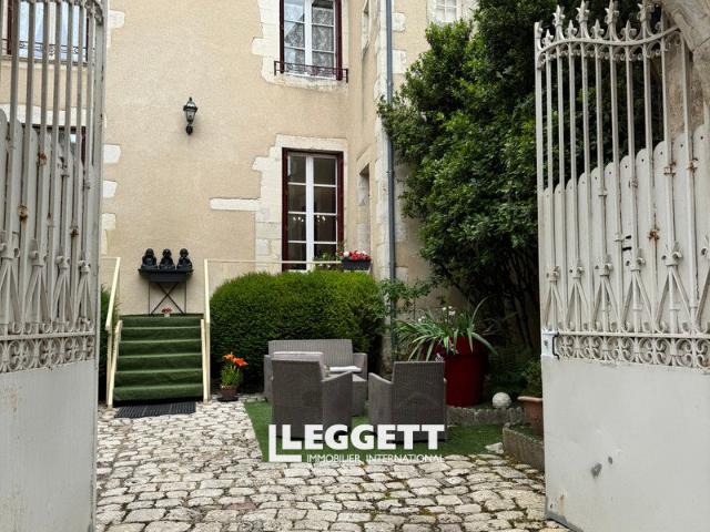 Maison 11 pièces 265 m²