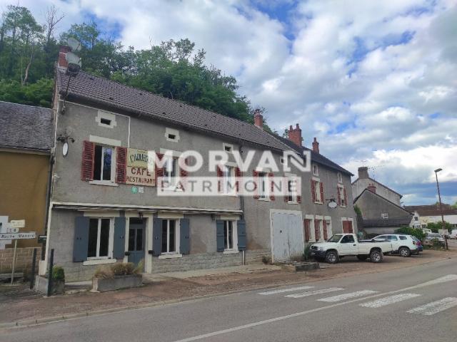 Maison 11 pièces 266 m²