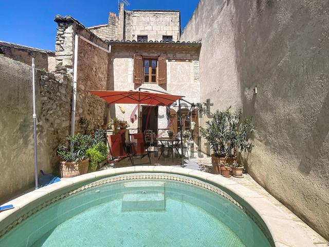 Maison 11 pièces 270 m²