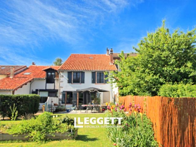 Maison 11 pièces 270 m²