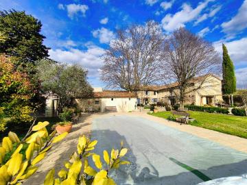 Maison 11 pièces 270 m²