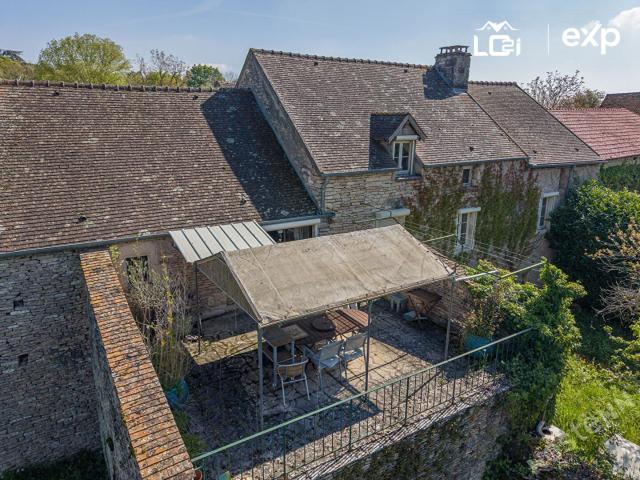 Maison 11 pièces 271 m²