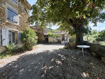 Maison 11 pièces 277 m²