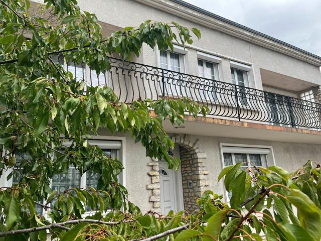 Maison 11 pièces 271 m²